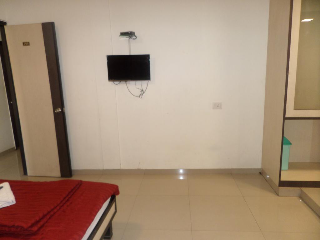 Hotel Minerva Residency Мумбаи Номер фото