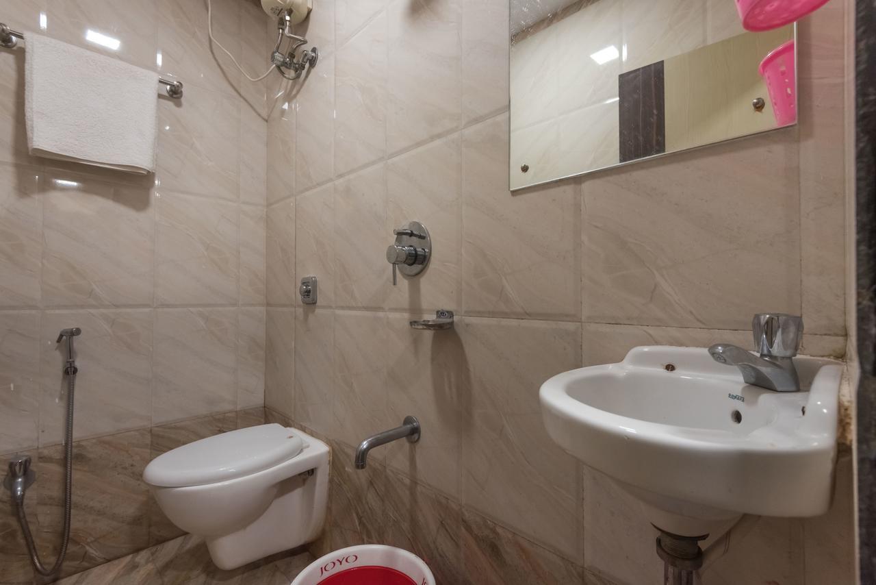 Hotel Minerva Residency Мумбаи Экстерьер фото