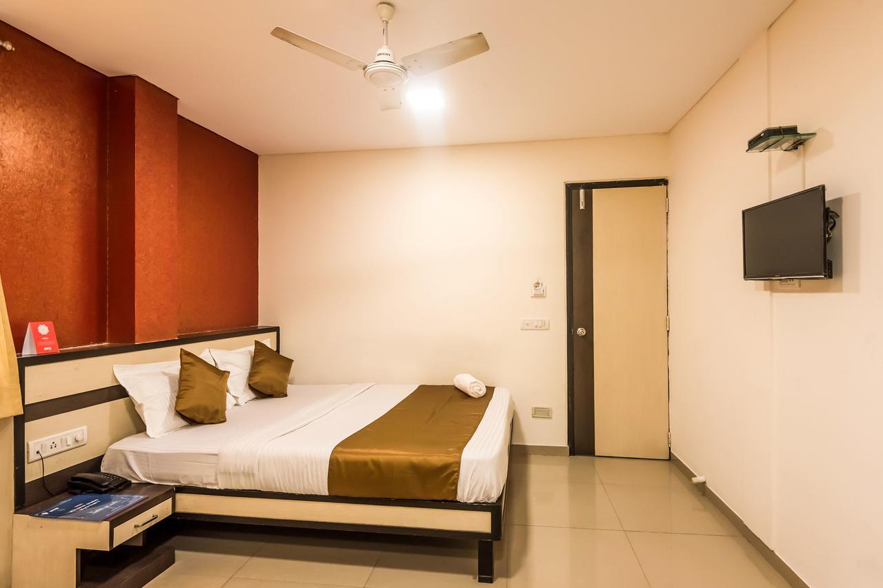 Hotel Minerva Residency Мумбаи Экстерьер фото