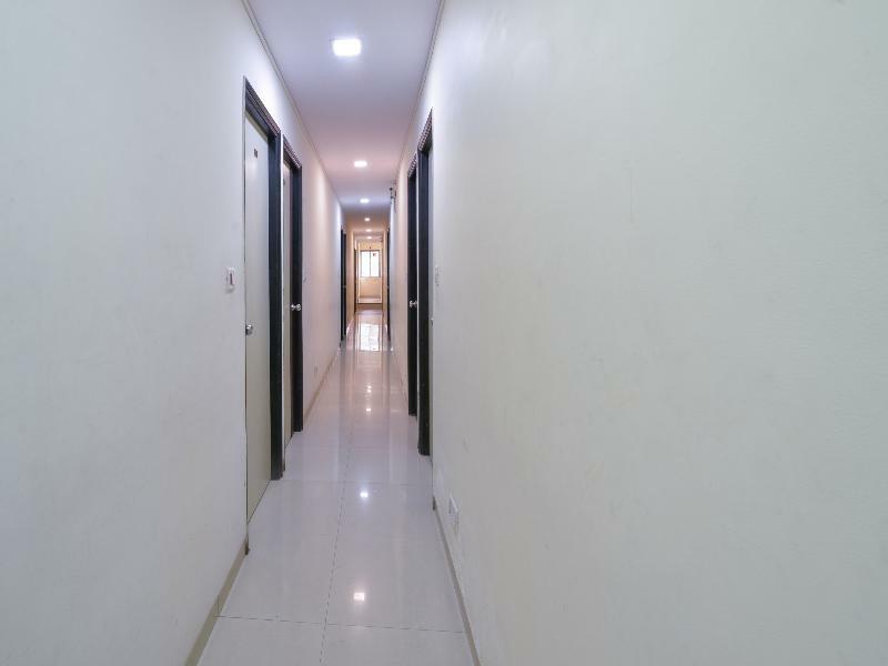 Hotel Minerva Residency Мумбаи Экстерьер фото