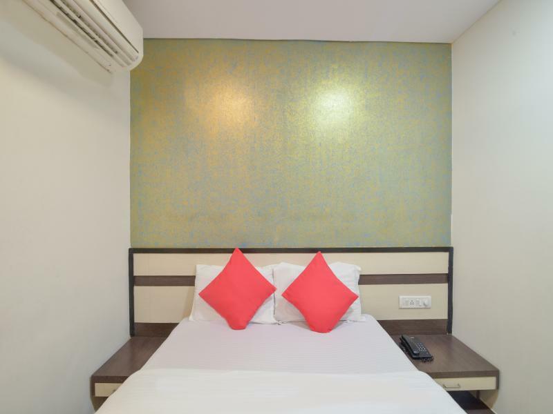 Hotel Minerva Residency Мумбаи Экстерьер фото